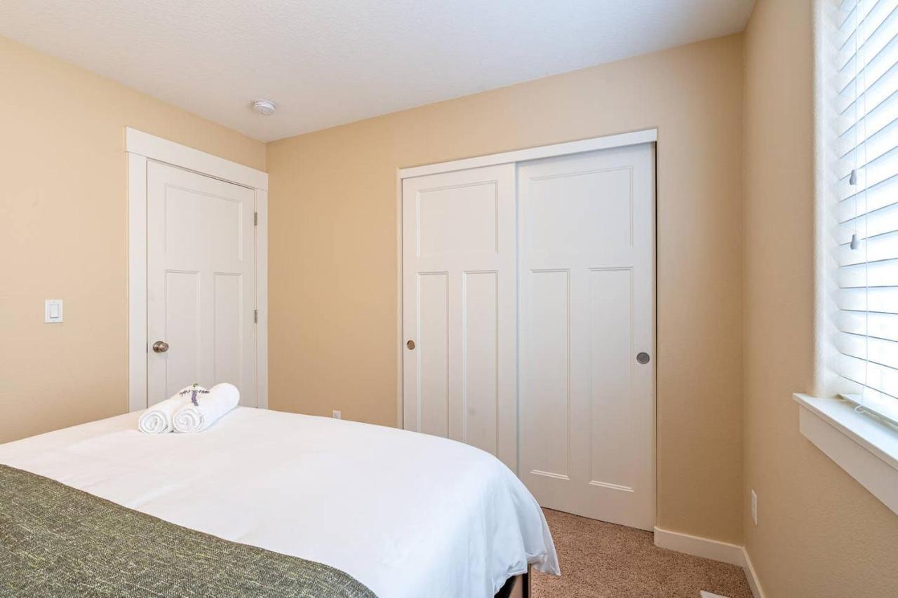 Modern Home, Four Bedrooms, King Beds Tigard Luaran gambar