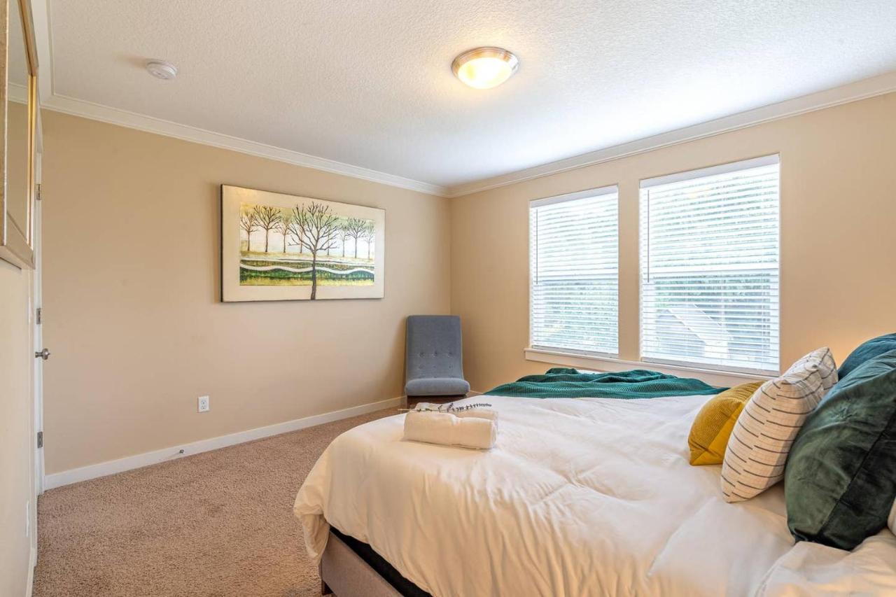 Modern Home, Four Bedrooms, King Beds Tigard Luaran gambar