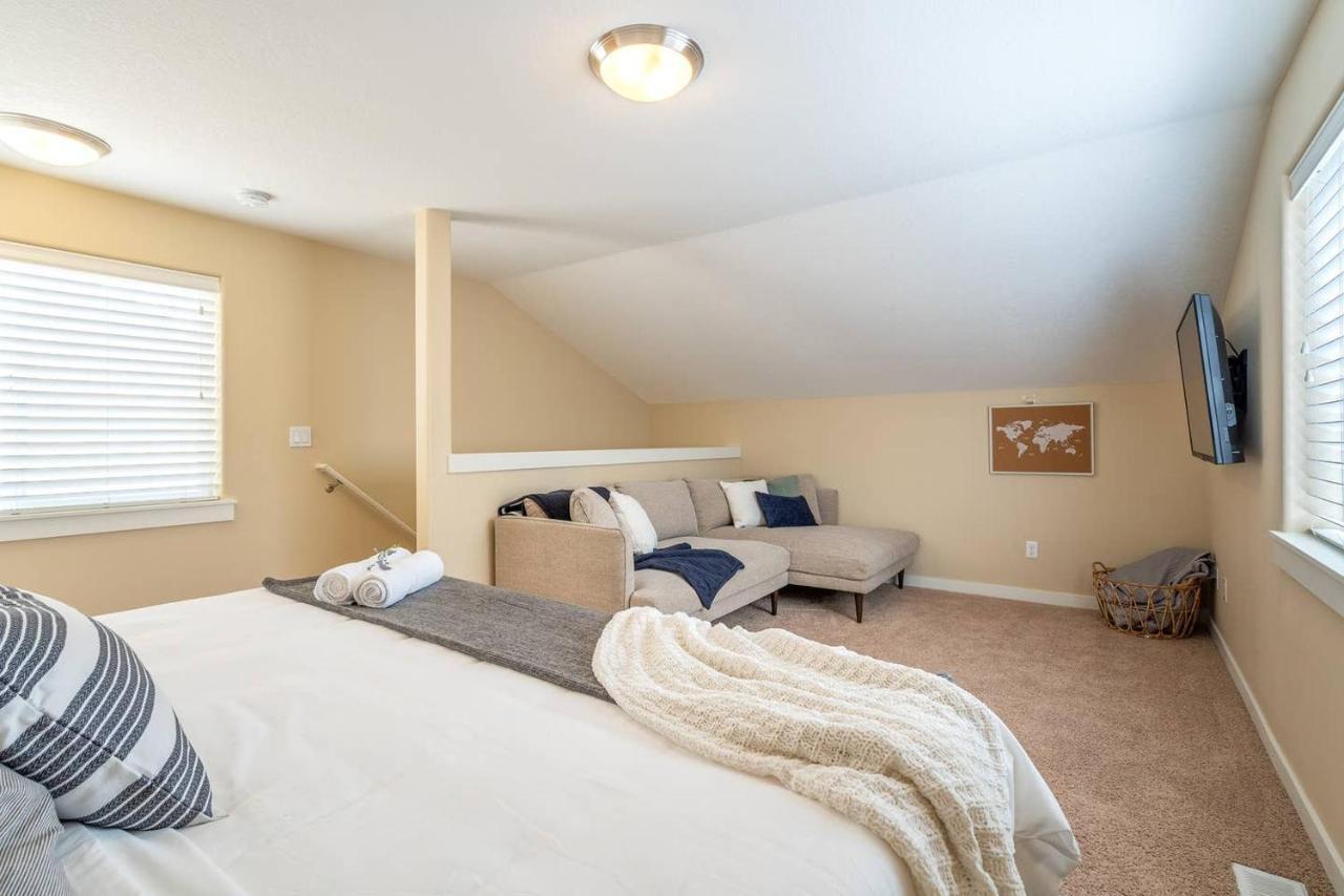 Modern Home, Four Bedrooms, King Beds Tigard Luaran gambar